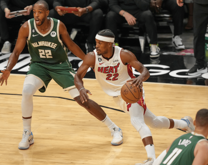 爱游戏下载-纳达尔与40激战老鹰分钟，夺冠胜负难料！，巴特勒焦点对战上演精彩一战-爱游戏下载